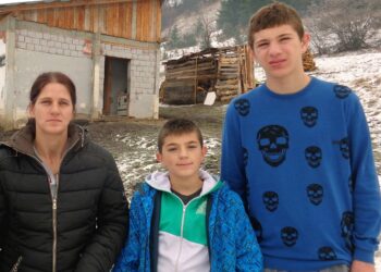 Otadžbina u srcu, nevoljnici u mislima