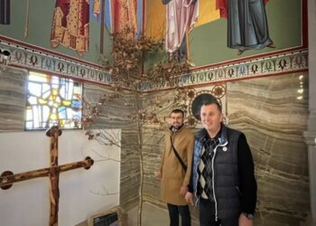 Badnjak osveštan bez paljenja