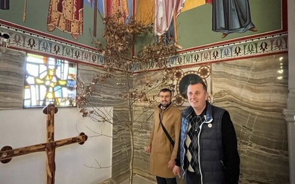 Badnjak osveštan bez paljenja