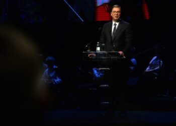 Vučić na akademiji povodom 20 godina bitke na Košarama: Stideli su se junaka