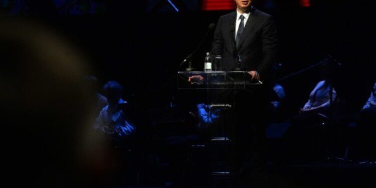 Vučić na akademiji povodom 20 godina bitke na Košarama: Stideli su se junaka