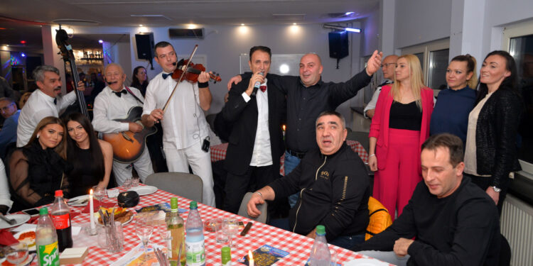 Srpska kafana u Ofenbahu