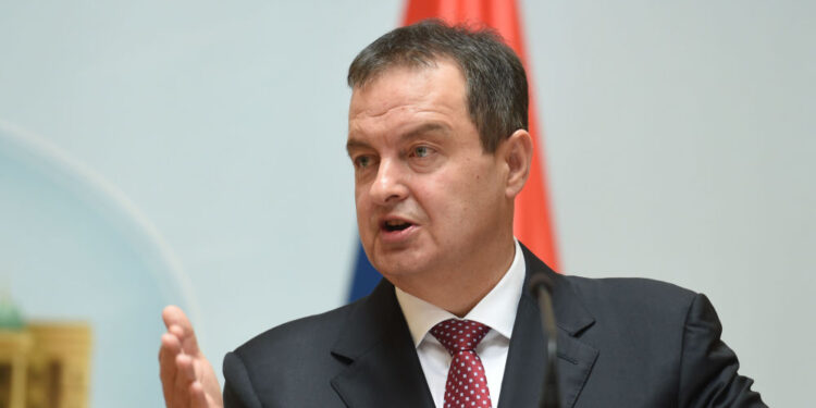 Dačić: Ne mogu da verujem da će Crnogorci da zauzimaju crkve kao komunisti 1945.