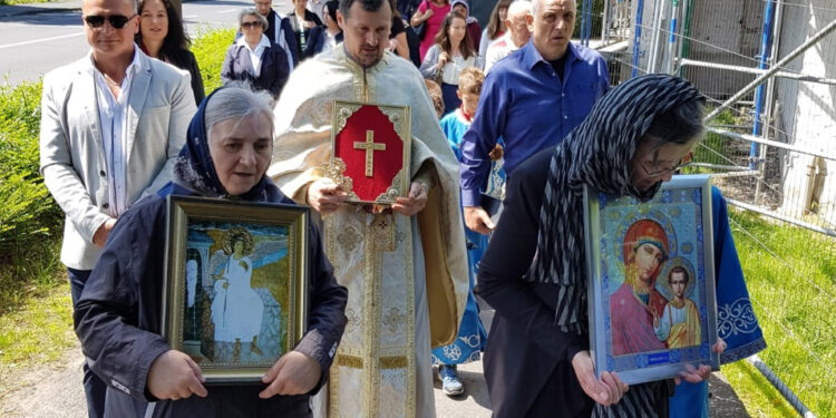 Arambašići ponosni kumovi