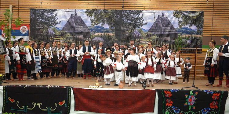 Folklor i istorija