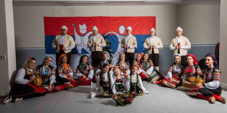 Ponosni na  svoju zastavu