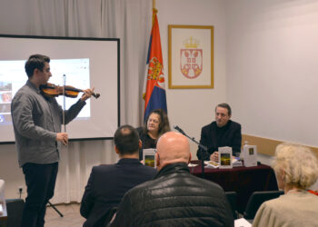 Stihovi o matici izmamili suze