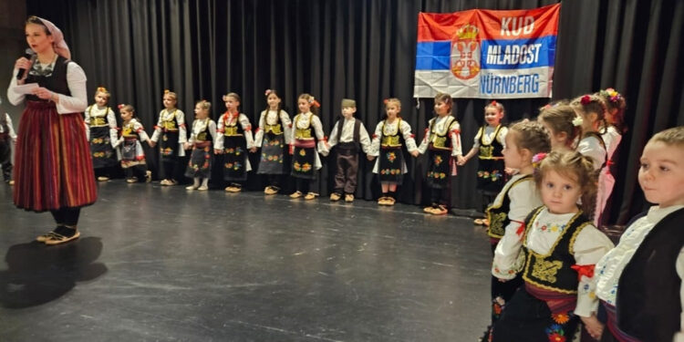 Praznik igre i nošnji