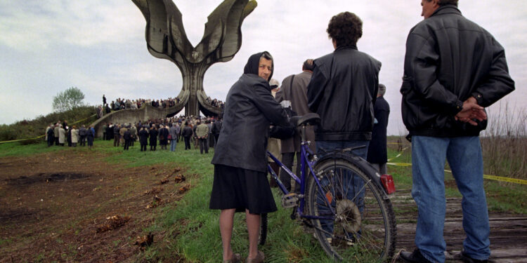 Srbe deli i Jasenovac – peticija vrhu SPC