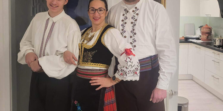 Goste dočekali u narodnoj nošnji