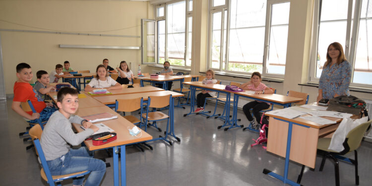 Časovi srpskog posebna radost
