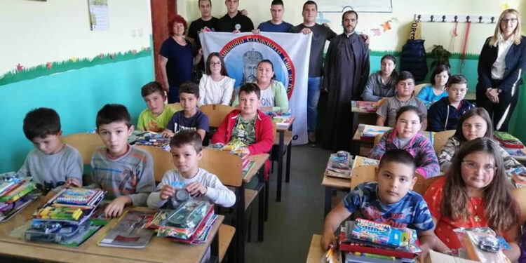 Pomoć deci iz enklava