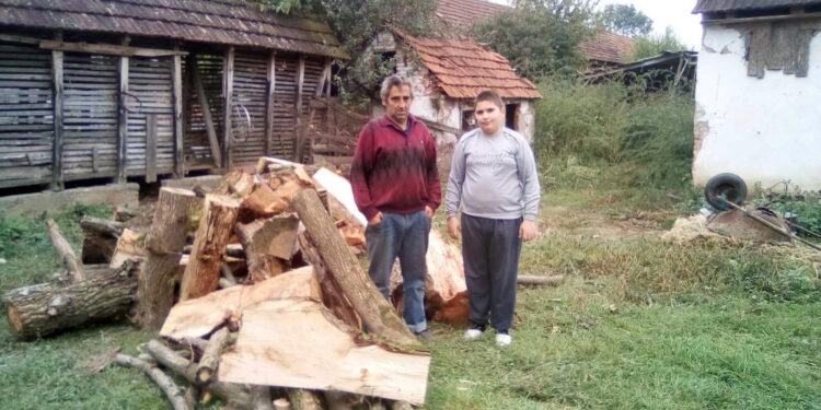 Kupili lekove i platili račune