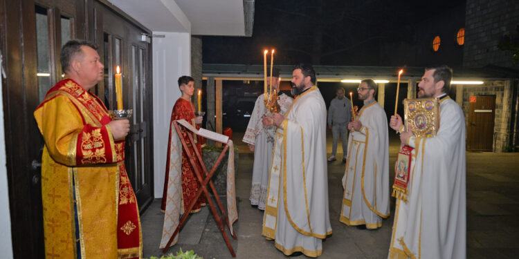 Bez ponoćne liturgije