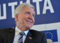 Ambasador SAD: Ugledajte se na Svetog Đorđa i ubijte zmaja