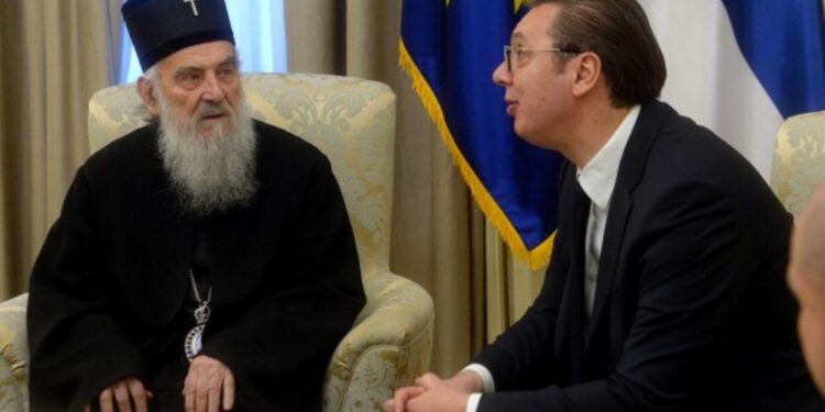 Patrijarh Irinej i Vučić: Više rada učiniće Srbiju boljom državom