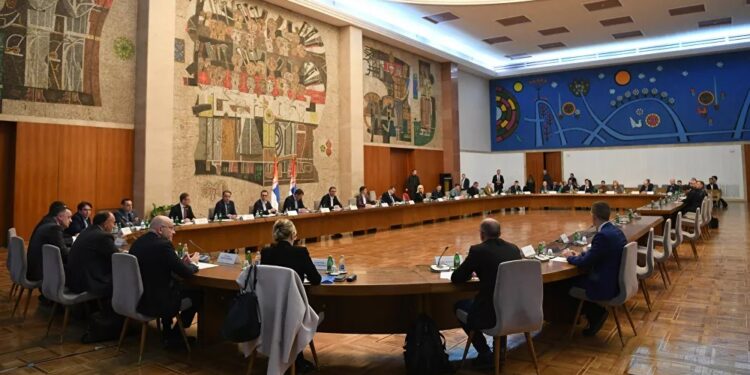 Vlada Srbije traži pomoć od Rusije