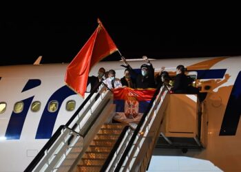 Stigao još jedan avion sa medicinskom pomoći i opremom iz Kine