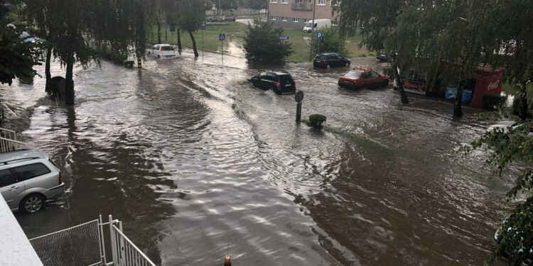 Oluja i grad pogodili Zapadnu Srbiju, šteta ogromna