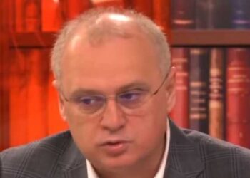 Vesić poručio Ðilasu: Ostavi telohranitelje, dođi lično i kaži