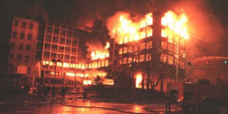 Svetski eksperti: Srbija i Irak žrtve NATO genocida