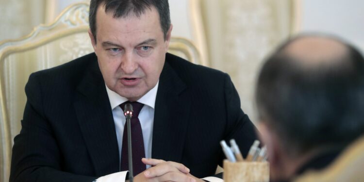 Dačić: Neizvestan sastanak u Parizu, Priština da ukine takse