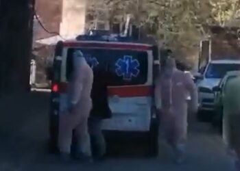 EKSKLUZIVNO „Vesti“ ispred Infektivne klinike: Ovako izgleda prijem zaraženog koronavirusom (VIDEO)