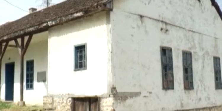 Sobica čuva tajnu razgovora
