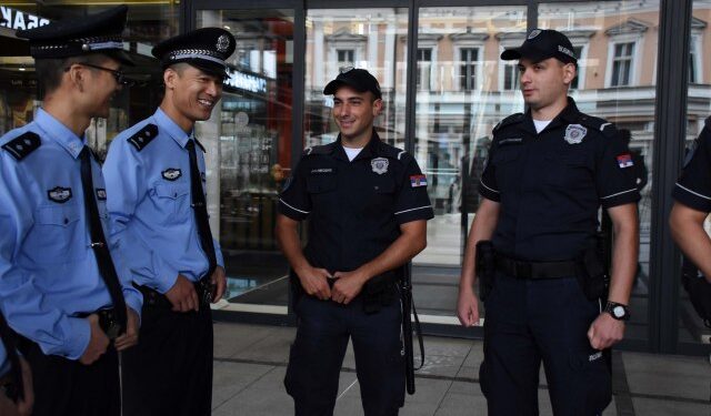 Od danas su na ulicama Beograda i kineski policajci
