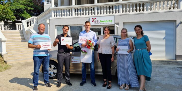 Kompanija Henkel donirala vozilo BELhospice Centru za palijativno zbrinjavanje i medicinu
