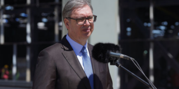 Predsednik Vučić u obraćanju građanima Crne Gore: „Izvinite što smo vas voleli više nego vi nas“