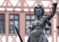 Frankfurt na Majni: Lokalni političar uhapšen u sudnici zbog pritiska na svedoke