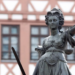 Frankfurt na Majni: Lokalni političar uhapšen u sudnici zbog pritiska na svedoke