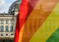 Gejevi protiv Merca: Kancelara optužuje i LGBT+ zajednica za zanemarivanje
