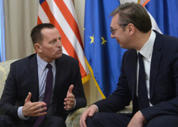 Vučić se sastao sa Grenelom