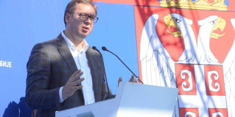 Vučić: Plašim se da se bližimo katastrofi