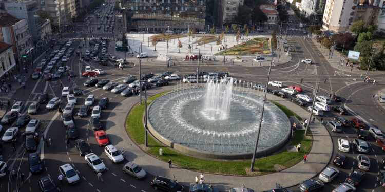Taksisti danas u šest kolona, blokirali Slaviju