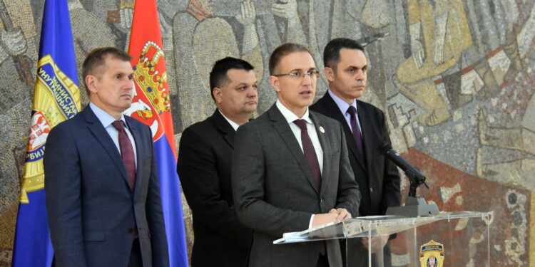 Ministar Stefanović: Nemam kuma u MUP-u