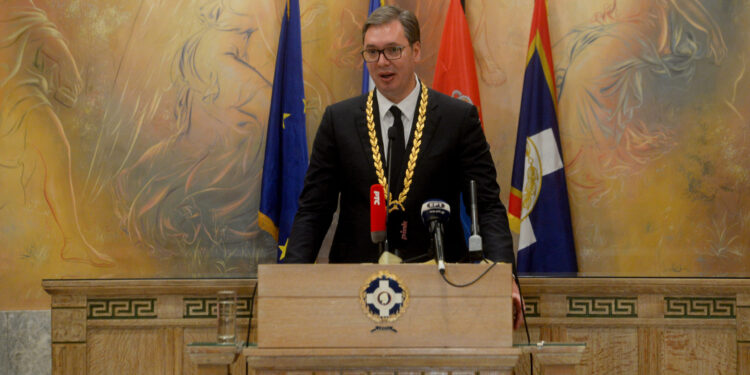 Vučiću Zlatna medalja za zasluge Grada Atine (FOTO)