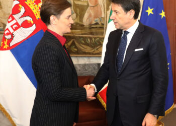 Brnabić sa Konteom na marginama Samita Centralno-evropske inicijative