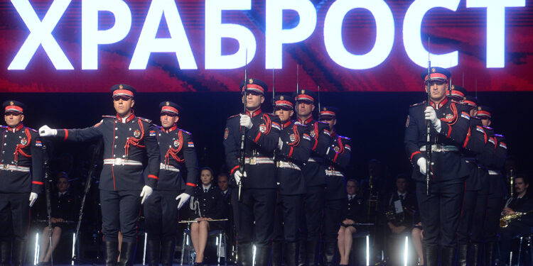 Vučić: Policija nikada neće služiti vlasti, već građanima Srbije