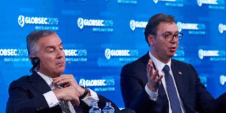Blic:  Šanse za susret Vučića i Đukanovića su minimalne