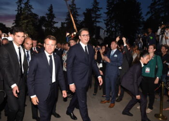 Večera za Makrona: Srpsko vino i razgovori s ministrima