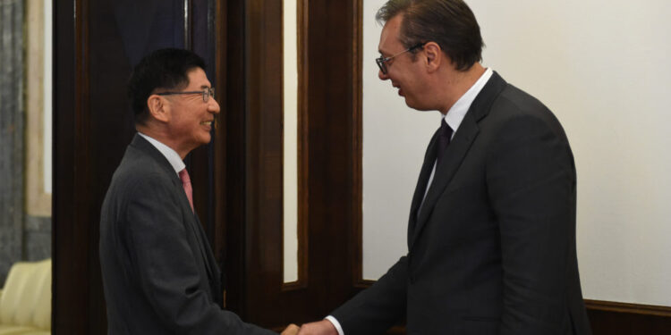 Vučić: Čast mi je da u oktobru prisustvujem krunisanju u Japanu