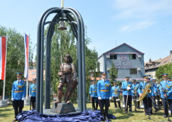 Ukrali mač sa spomenika Sibinjanin Janku