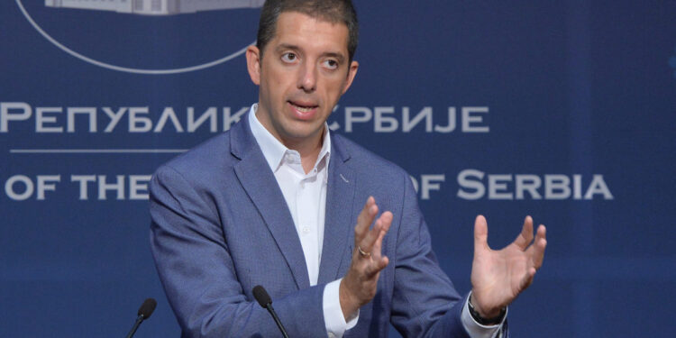 Đurić: Skandalozan pritisak na Kseniju Božović