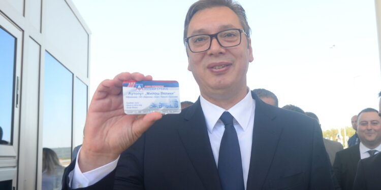 Vučić: Naplata putarine na novom autoputu od septembra