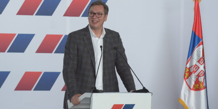 Vučić o „srpskom zetu“: Ne komentarišem tabloidne naslove