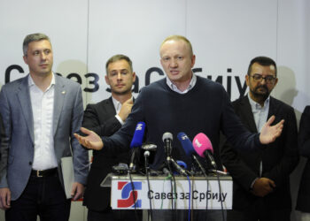 Đilas novinaru: Znate li koliko je vrtića moglo da bude izgrađeno za novac koji ste dobili? (VIDEO)