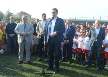 Vučić: Radovi na novim stadionima u Srbiji od aprila